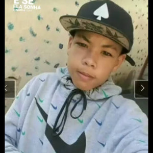 收聽Stifler的プロム で  スラム街 (Explicit)歌詞歌曲