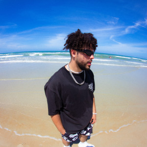 Listen to Rescate song with lyrics from Kenny Rivers