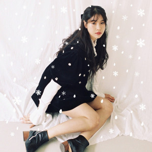 收听Rocoberry(로코베리)的when the snow falls歌词歌曲