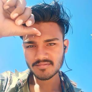 收聽Manish Lotan的Dil Ki Dhadkan Bad Sadai Mat Samn Aav歌詞歌曲