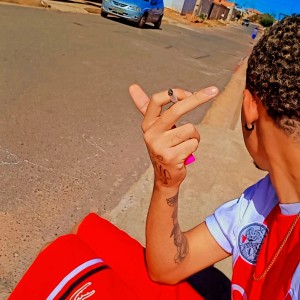 DJ GL PROD的專輯M.T.G - A Intenção Dela e So uma 001 (Explicit)
