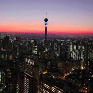 收聽Ricky Makhekhe的San'bonan (feat. Blxssboi & Swooch sa)歌詞歌曲