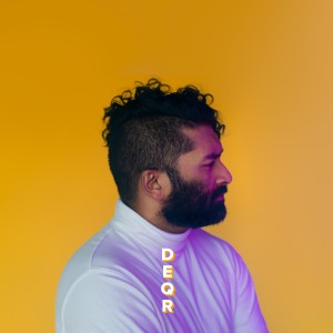 ดาวน์โหลดและฟังเพลง Changed พร้อมเนื้อเพลงจาก DEQR