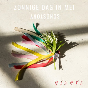 Listen to Zonnige Dag in Mei Songstory song with lyrics from Nienke