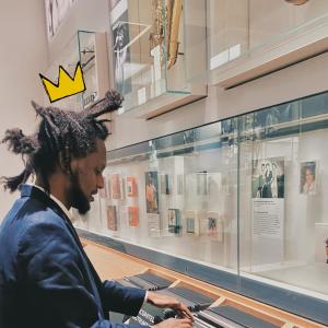 default playlist img