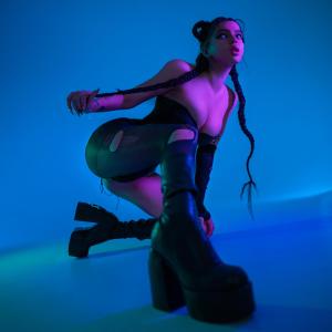 收聽FREAKY SIREN的ДЕМОН歌詞歌曲