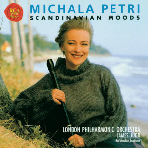 收聽Michala Petri的Hojt pa en gren en krage歌詞歌曲