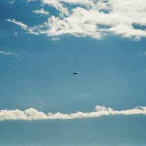 ดาวน์โหลดและฟังเพลง Ловим момент พร้อมเนื้อเพลงจาก Fifty7