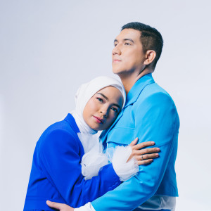 收听Arda Hatna的Tumbuh Bersama歌词歌曲