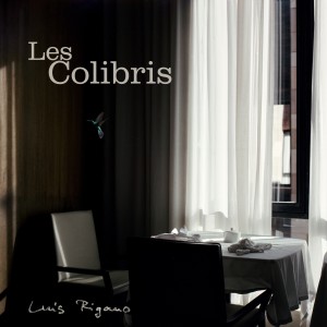 ดาวน์โหลดและฟังเพลง Azur พร้อมเนื้อเพลงจาก Luis Rigano