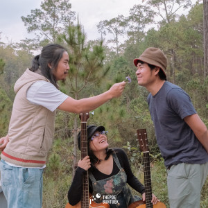 Dengarkan เช้า lagu dari รักษ์ดอกไม้ dengan lirik