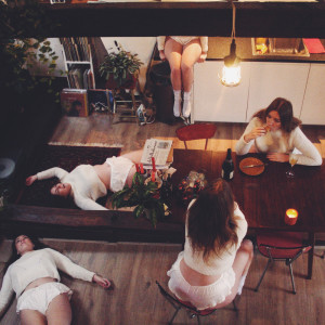 Listen to Postcards song with lyrics from Dési Ducrot