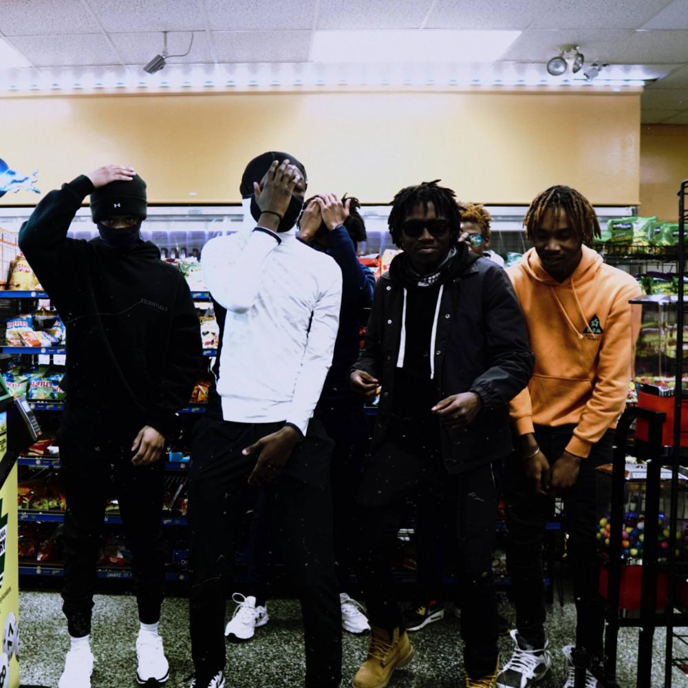 Wyo ??? (feat. TapDatButton & 1hunnitzim) (Explicit)