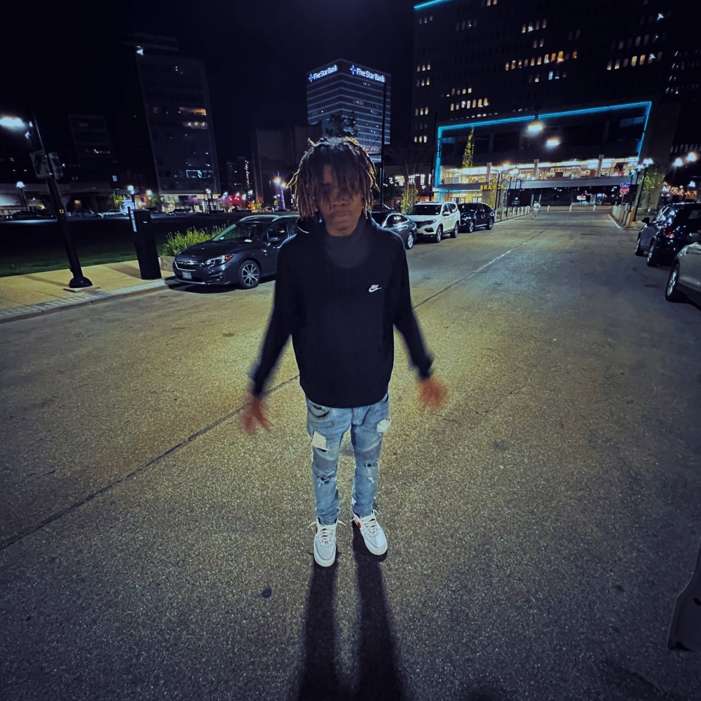 I'M HIM (fleadiamonds) (feat. 10kdunkin) (Explicit)