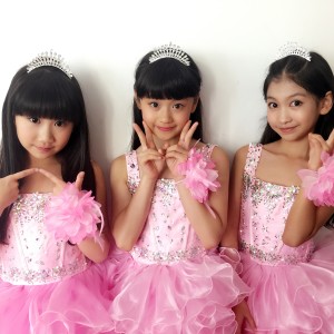 ดาวน์โหลดและฟังเพลง 上学歌 พร้อมเนื้อเพลงจาก 刘珈莉