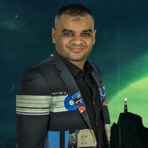 ดาวน์โหลดและฟังเพลง قلمي لما اتبره พร้อมเนื้อเพลงจาก Ali Farouk