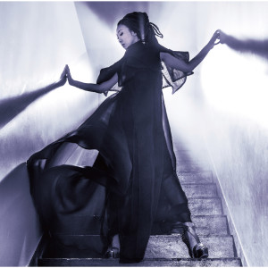 ดาวน์โหลดและฟังเพลง Mayonakano Hide and Seek พร้อมเนื้อเพลงจาก MISIA