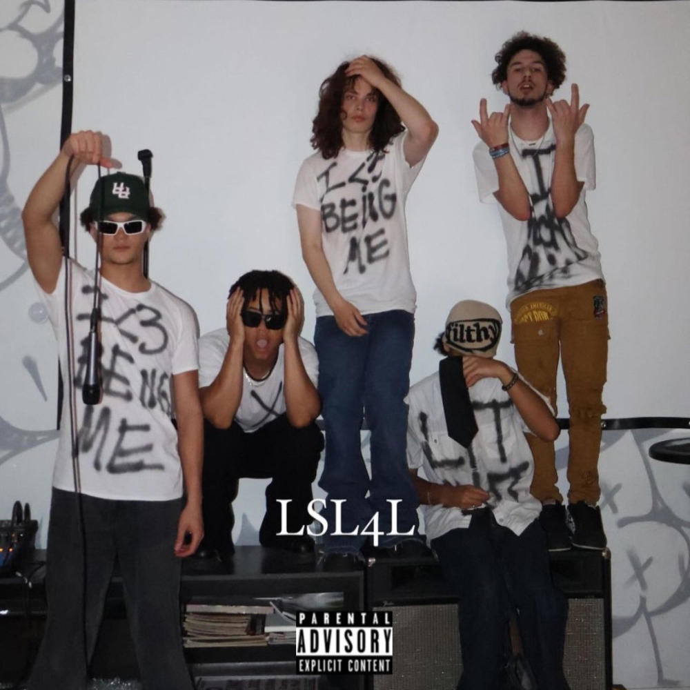 waasupp (feat. Luvrxyxo)