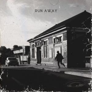 收聽Madeya的RUN AWAY (Explicit)歌詞歌曲