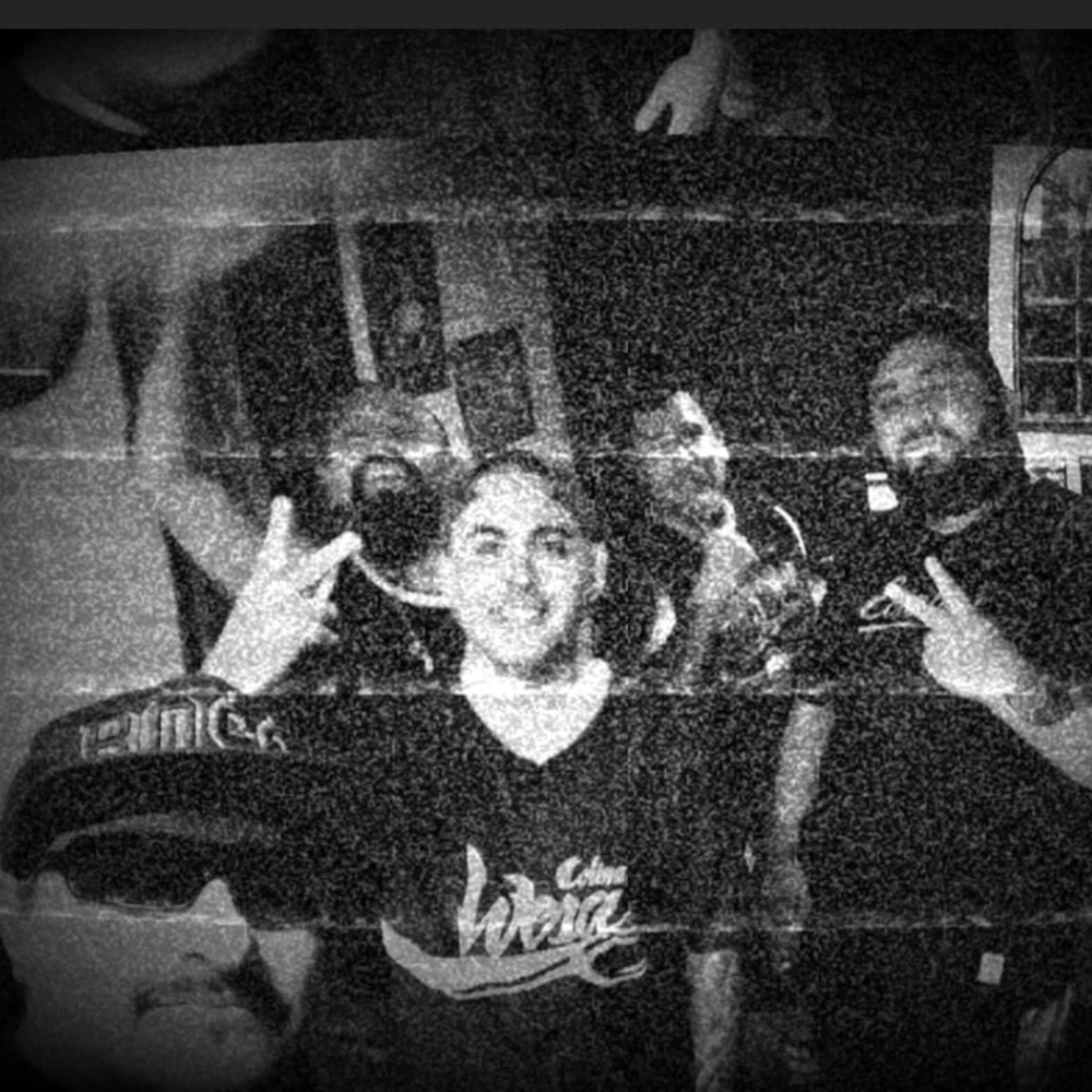 VIEJOS CRACK (feat. MESTIZO, CRISTHUG, LARES & ENEITERROR (PRODUCCIÓN TERROR RECORDS))
