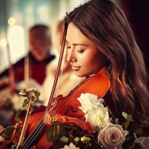 Essential Dinner Party Background Music的專輯Relaxation Interlude: Harmony with Orchestra