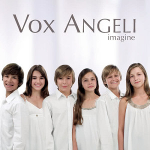 收聽Vox Angeli的Tout Le Monde Y Pense (Album Version)歌詞歌曲