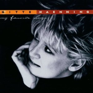 ดาวน์โหลดและฟังเพลง I'm Not In Love พร้อมเนื้อเพลงจาก Gitte Haenning