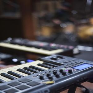 default playlist img