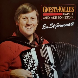 ดาวน์โหลดและฟังเพลง Fyrvaktarvalsen พร้อมเนื้อเพลงจาก Åke Jonsson