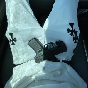 ดาวน์โหลดและฟังเพลง Berzerk (Explicit) พร้อมเนื้อเพลงจาก Astros