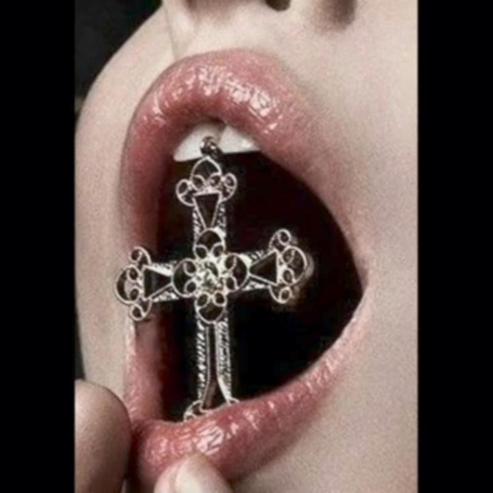 MisxryLips (Explicit)