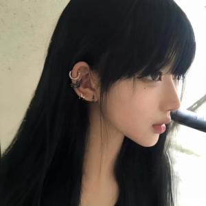 Listen to 做人要识相点 song with lyrics from 殿礼