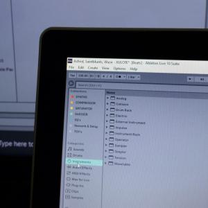 default playlist img