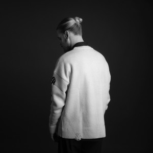 Listen to Отпустил song with lyrics from Smock Sb