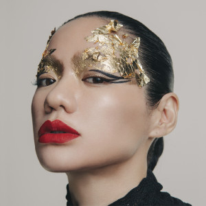 ดาวน์โหลดและฟังเพลง Yen Bloc (Explicit) พร้อมเนื้อเพลงจาก Awich