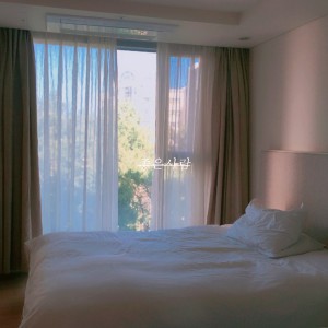 Listen to 좋은사람 song with lyrics from 송현근