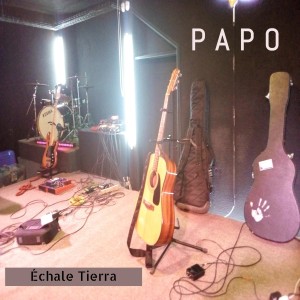 Album Échale Tierra from Papo