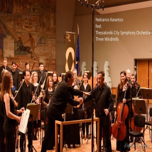 Dengarkan Three Windmills lagu dari Nektarios Karantzis dengan lirik