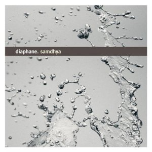ดาวน์โหลดและฟังเพลง Signa พร้อมเนื้อเพลงจาก diaphane