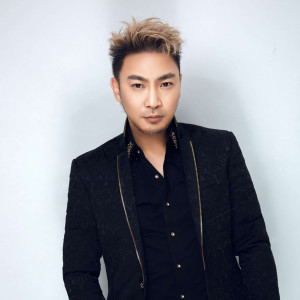 Listen to 肝胆无间 song with lyrics from 陈少华