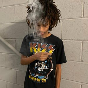 default playlist img