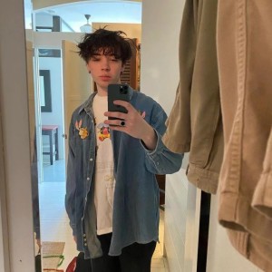 Listen to Please (pitched up + equalized) song with lyrics from Lorean