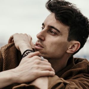 Album Kdo te zdaj objema from Nino Ošlak