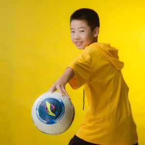收聽李祥的閃亮少年歌詞歌曲