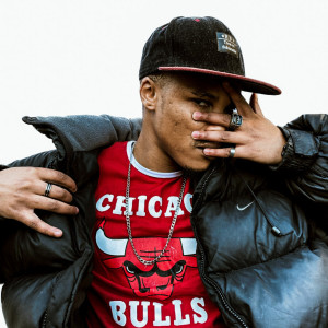 ดาวน์โหลดและฟังเพลง Win พร้อมเนื้อเพลงจาก Lowkey_rsa