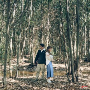 Dengarkan ต้องลืมหรือต้องรอ lagu dari Chilling Sunday dengan lirik