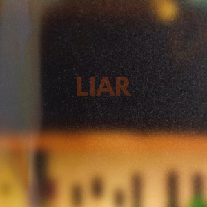 Luke Targett的專輯Liar