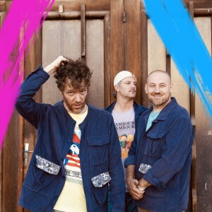 default playlist img