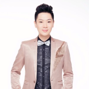 Dengarkan 深呼吸 (完整版) lagu dari 汤宇龙 dengan lirik