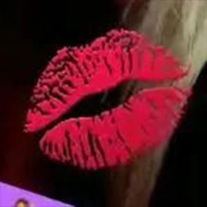 收聽nick6383的Crying in the club (Explicit)歌詞歌曲